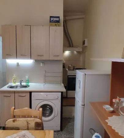 Comfortable And Cosy Near Ndk Apartment *